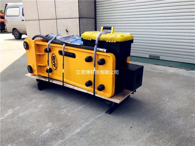 AXB 破碎锤 BRK75  立式01.jpg