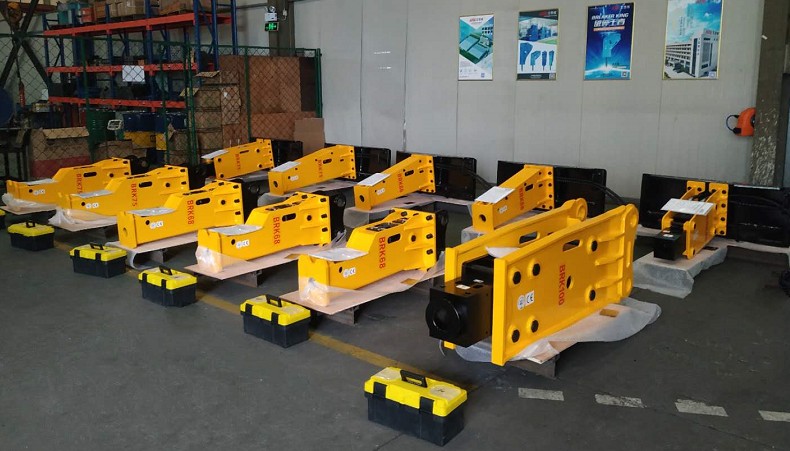 skid steer hydraulic breaker.jpg